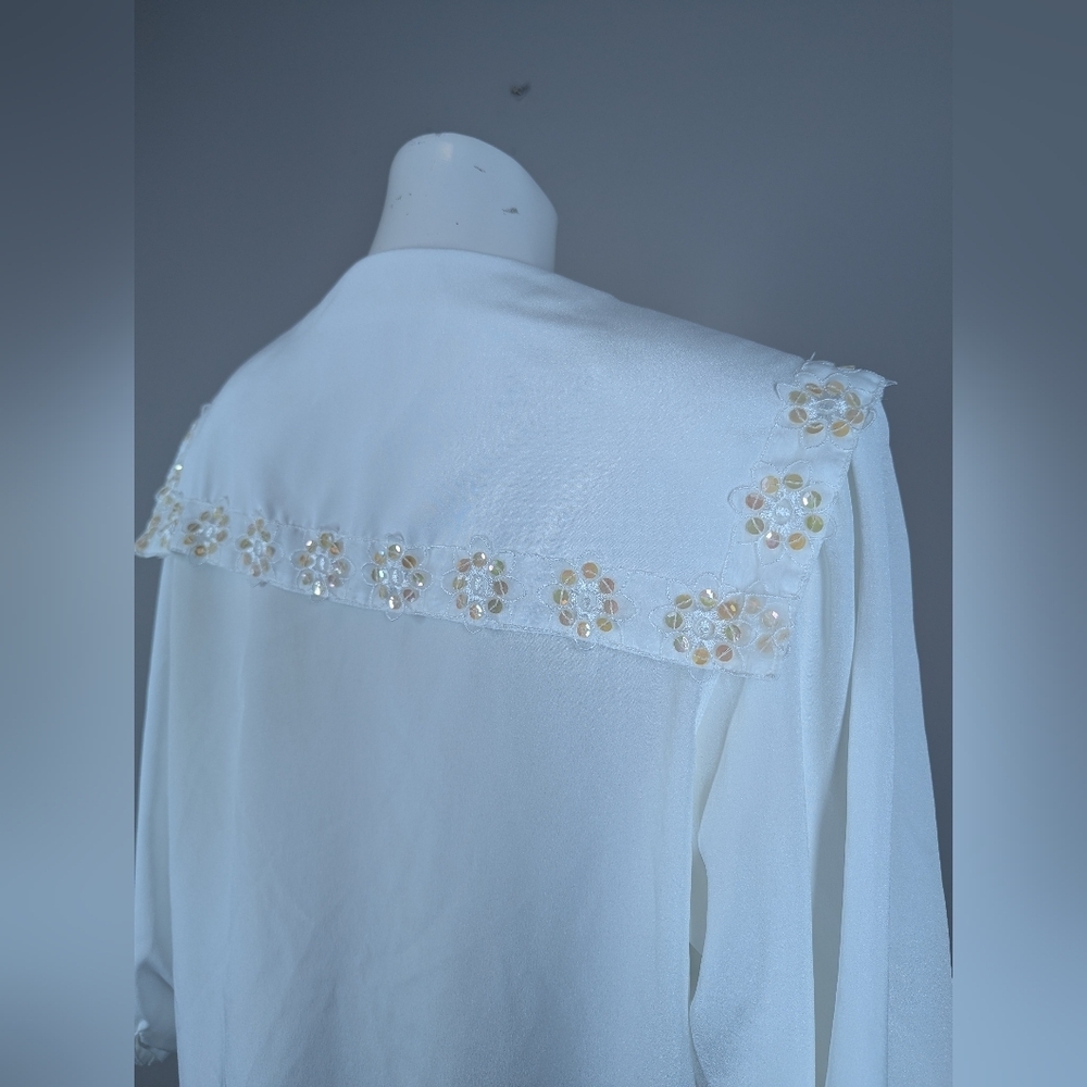 Vintage White Blouse with Sailor Collar | Sequin Floral Trim Shoulder Pads - Picture 4 of 8
